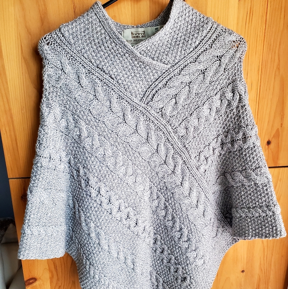 Aran Sweater Market Cable & Moss Grey Merino Wool Poncho size S/M